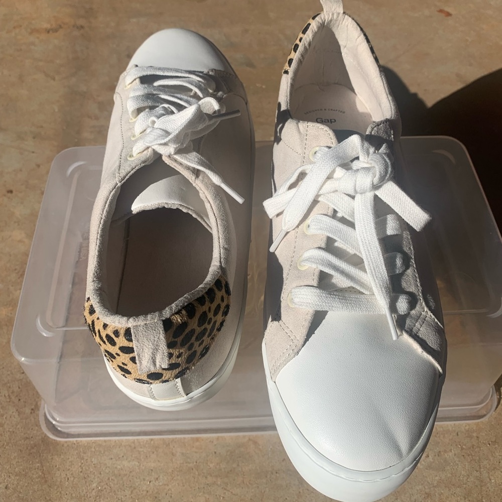 GAP sneakers